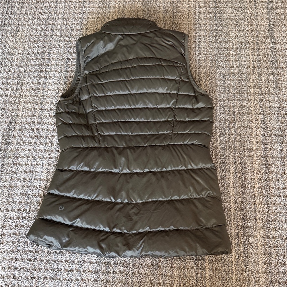 Lululemon Olive Puffer Vest - Picture 4 of 4